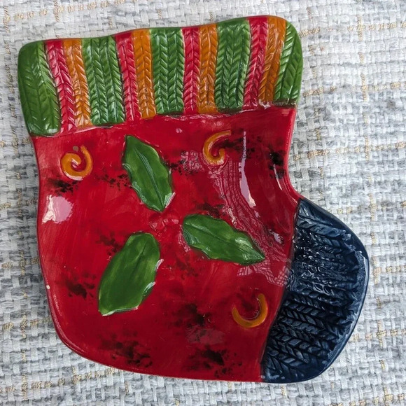 Studio 33 Christmas Stocking Snack Tray Plate Red Green - Picture 1 of 4